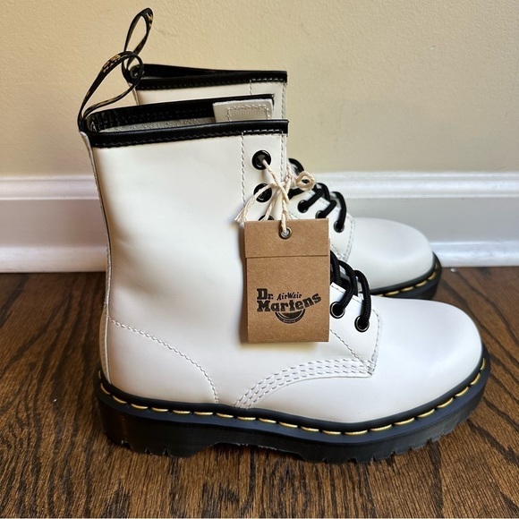 NWT Dr. Martens 1460 Bex Lug Sole Combat Boots Smooth Leather White Womens - Picture 4 of 6